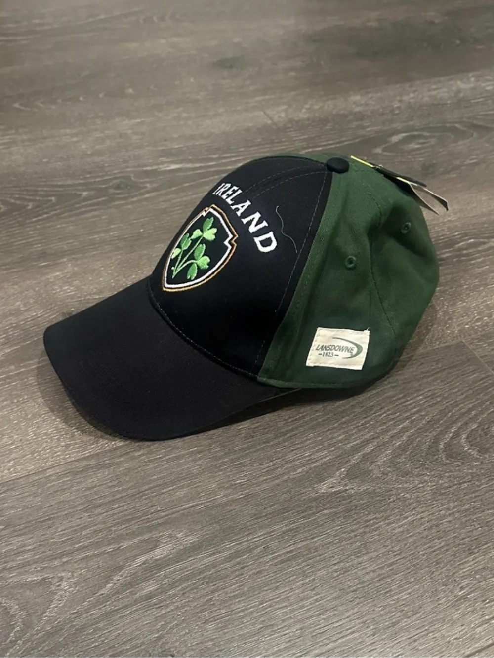 Ireland Embroidered Shamrock SnapBack Baseball Cap - Black and Green